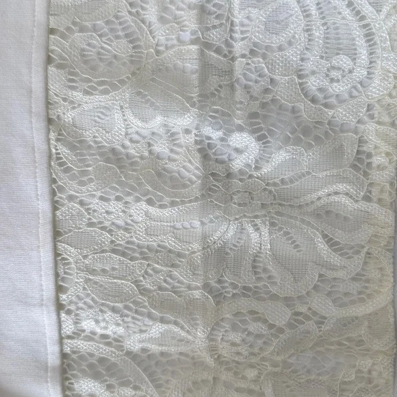 Express Vintage White Midi Lace Dress - Picture 4 of 4